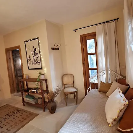 Mujiza Homestay szállás